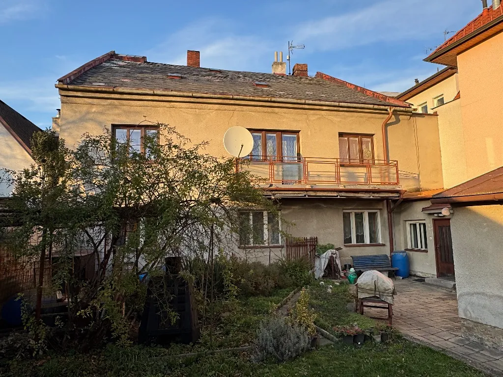 Prodej rodinného domu 344 m², pozemek 435 m²